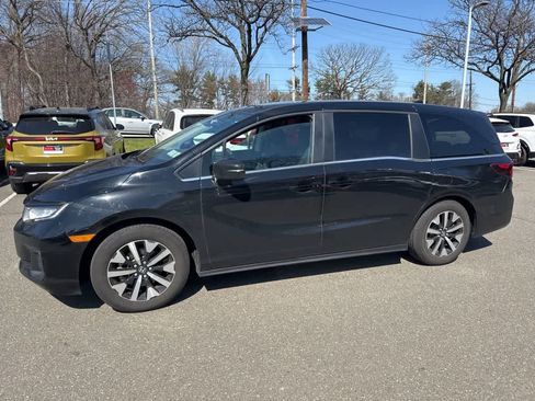 Used 2025 Honda Odyssey EX-L image 2