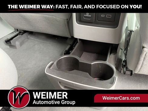 Used 2023 GMC Acadia SLE w/ Driver Convenience Package AWD/4WD image 23