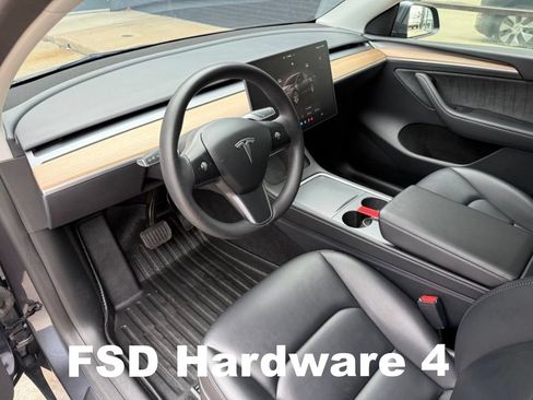 Used 2023 Tesla Model Y Long Range AWD/4WD image 2