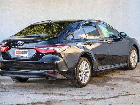 Used 2023 Toyota Camry LE image 4