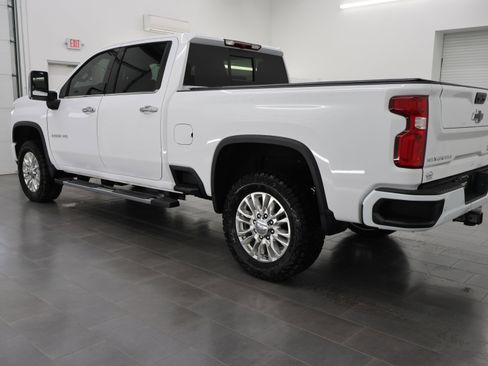 Used 2022 Chevrolet Silverado 3500 High Country w/ Safety Package II AWD/4WD image 6