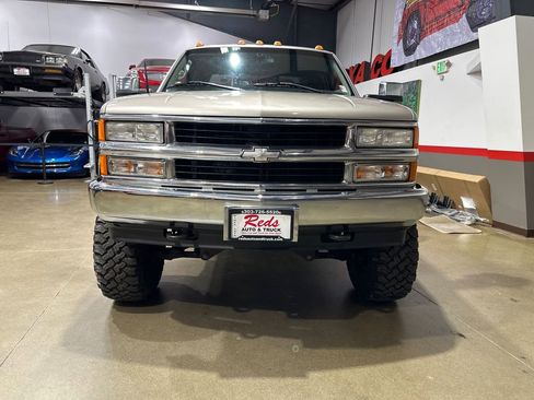 Used 1998 Chevrolet Silverado 2500 4x4 Extended Cab w/ Preferred Equipment Group 2 image 5