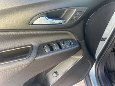 Used 2024 Chevrolet Equinox RS w/ LPO, Floor Liner Package image 10