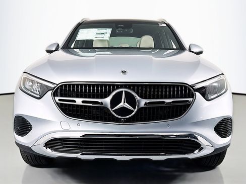 New 2026 Mercedes-Benz GLC 300 image 2