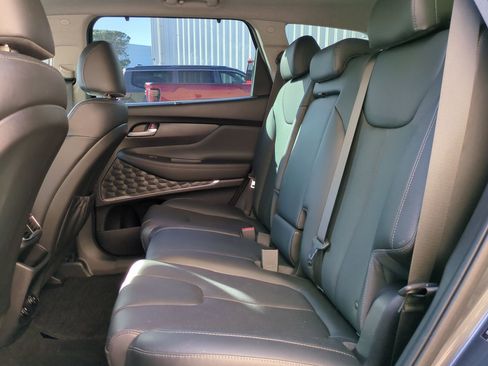 Used 2019 Hyundai Santa Fe Limited image 14