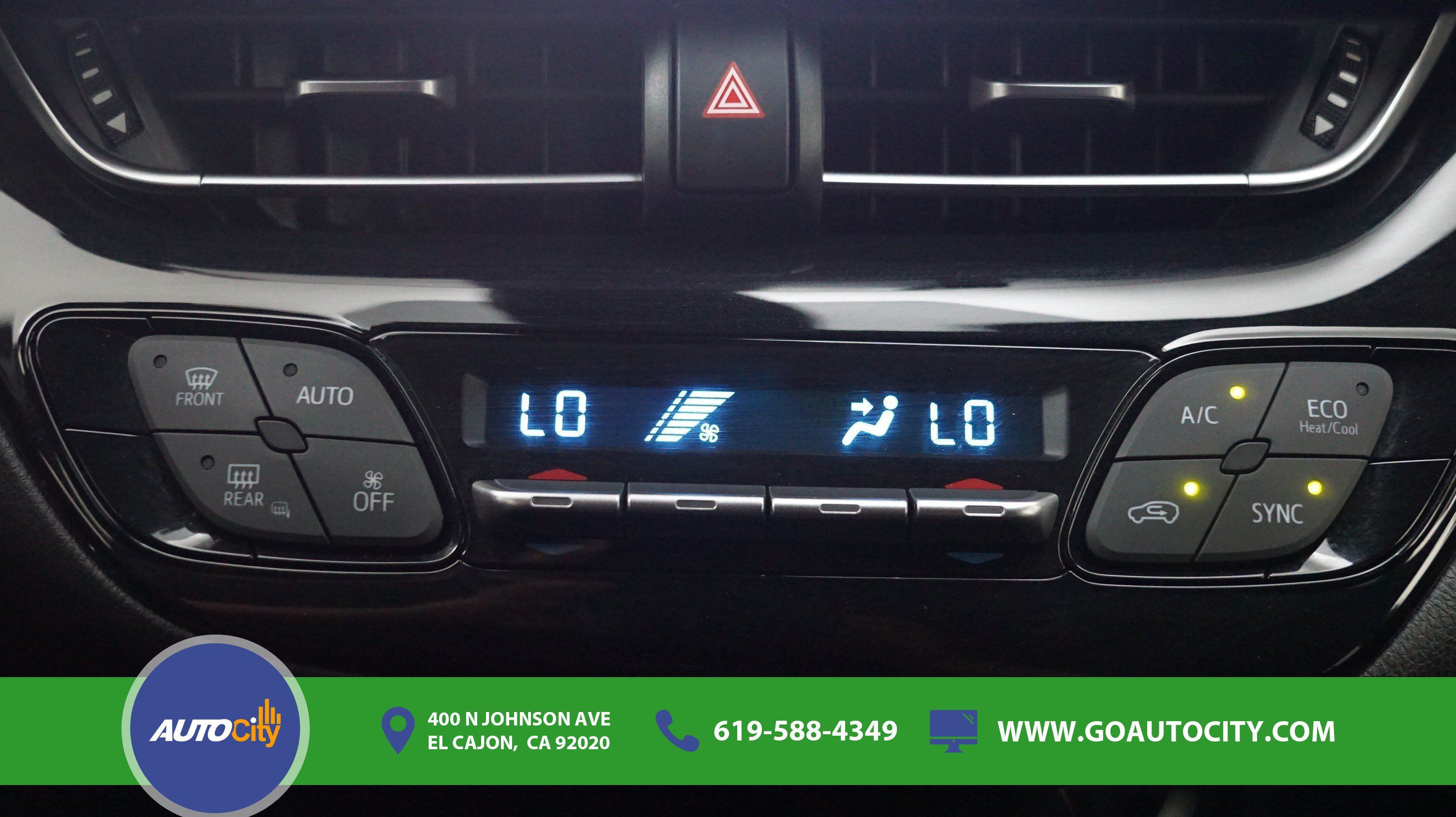 Used 2019 Toyota C-HR LE FWD image 22