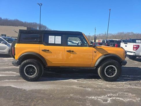 Used 2022 Ford Bronco Badlands image 4