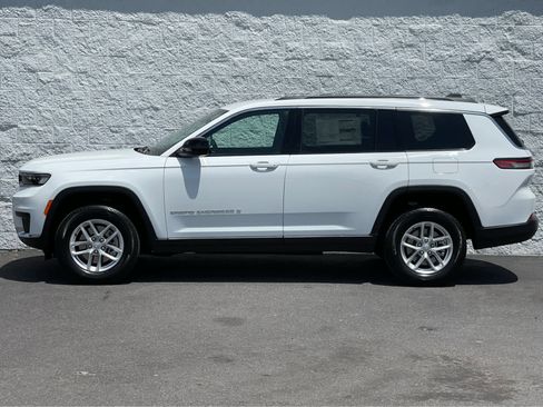 New 2025 Jeep Grand Cherokee L Laredo w/ Luxury Tech Group I image 4