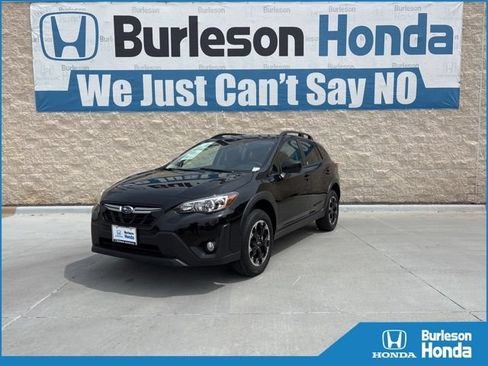 Used 2023 Subaru Crosstrek 2.0i Premium AWD/4WD image 1