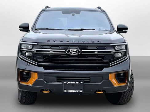 Used 2025 Ford Expedition Tremor AWD/4WD image 3