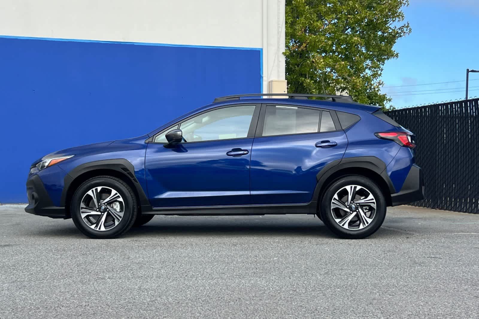 Used 2025 Subaru Crosstrek 2.5i Premium AWD/4WD image 6