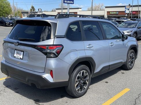 Certified 2025 Subaru Forester Premium AWD/4WD image 10