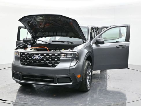 New 2025 Ford Maverick XLT w/ Equipment Group 301A image 55