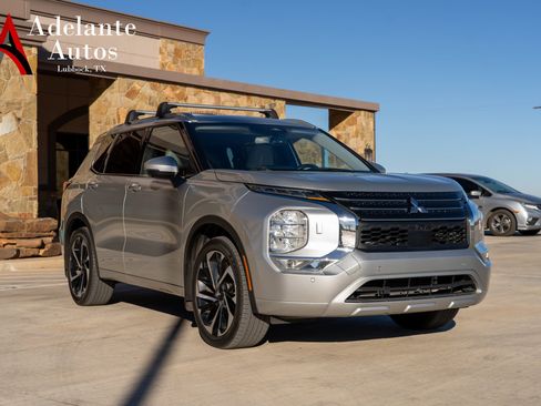 Used 2023 Mitsubishi Outlander SEL 40th Anniversary image 2