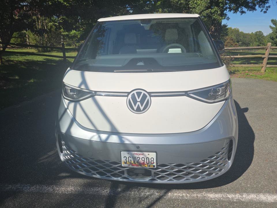 Used 2025 Volkswagen ID. Buzz 1st Edition RWD image 20