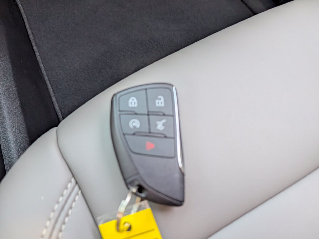 Used 2024 GMC Acadia Elevation FWD image 37