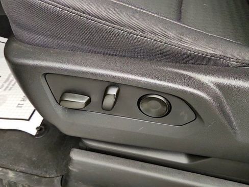 Used 2023 Chevrolet Silverado 1500 Custom Trail Boss AWD/4WD image 10