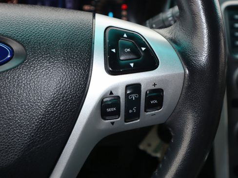 Used 2015 Ford Explorer XLT AWD/4WD image 20