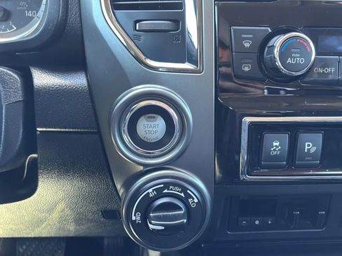 Used 2017 Nissan Titan Platinum Reserve AWD/4WD image 13