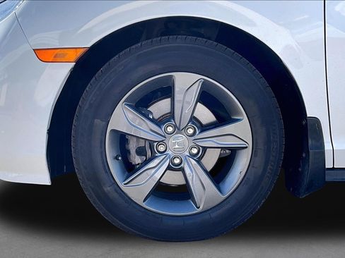 Used 2021 Honda Odyssey EX image 8