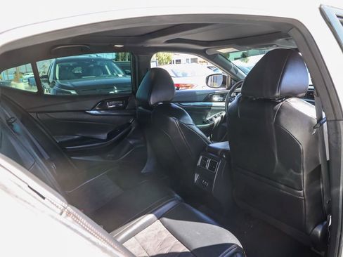 Used 2023 Nissan Maxima SR w/ Sport Mat Group image 16