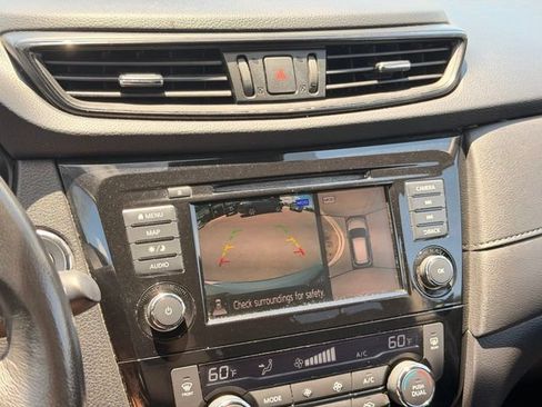 Used 2019 Nissan Rogue SV w/ Premium Package AWD/4WD image 31