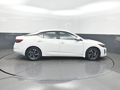 Used 2025 Nissan Sentra SV image 33