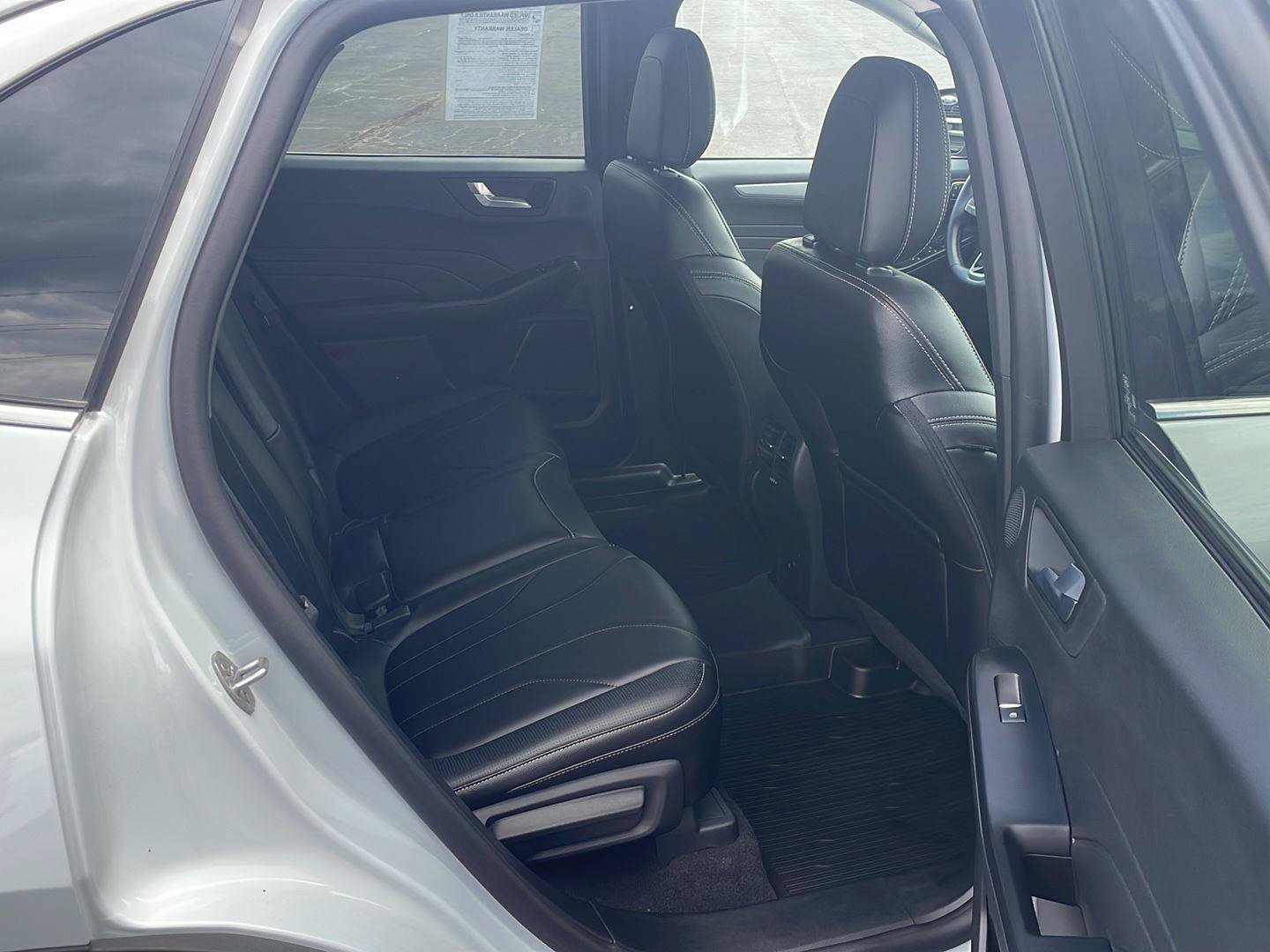 Used 2026 Ford Escape SE w/ PHEV Premium Package FWD image 26