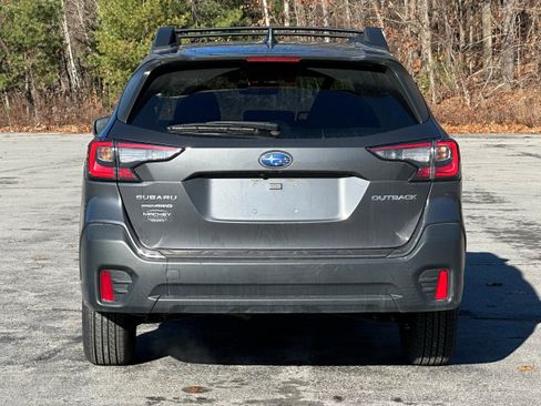 Used 2021 Subaru Outback Premium image 9