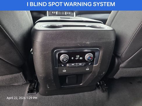 Used 2023 Chevrolet Suburban Premier RWD image 19