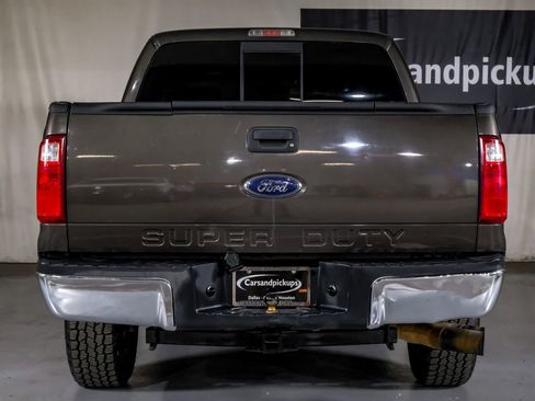 Used 2008 Ford F250 Lariat image 9