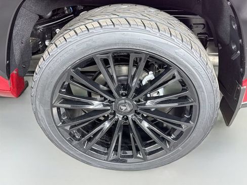 New 2026 Toyota Sequoia Platinum AWD/4WD image 32
