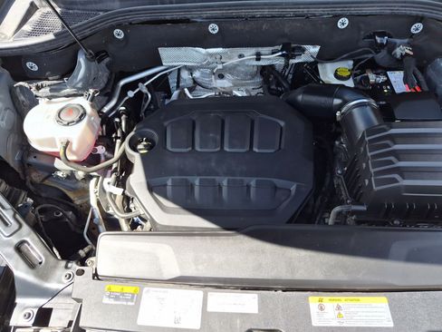 Used 2025 Volkswagen Atlas SEL AWD/4WD image 38