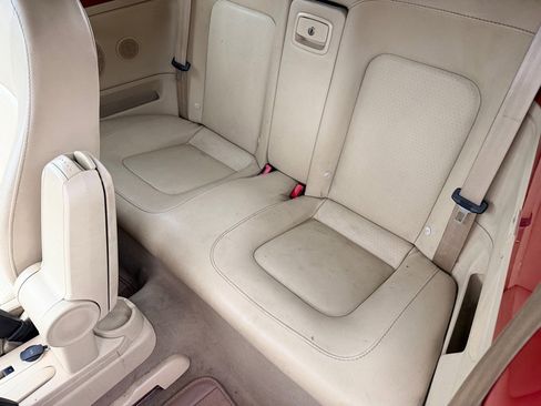 Used 2009 Volkswagen Beetle Convertible image 11