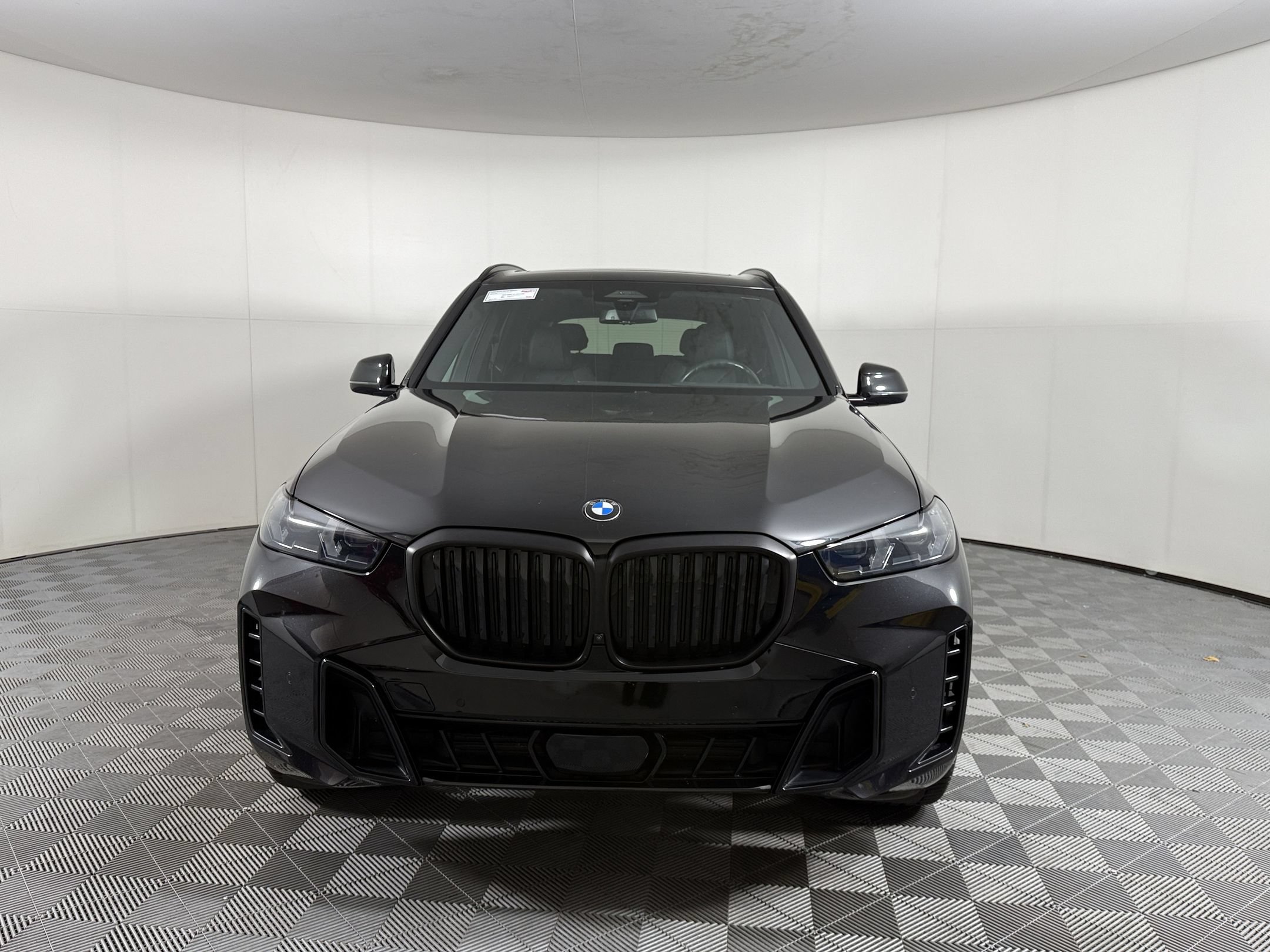 Used 2024 BMW X5 sDrive40i w/ M Sport Package RWD image 6