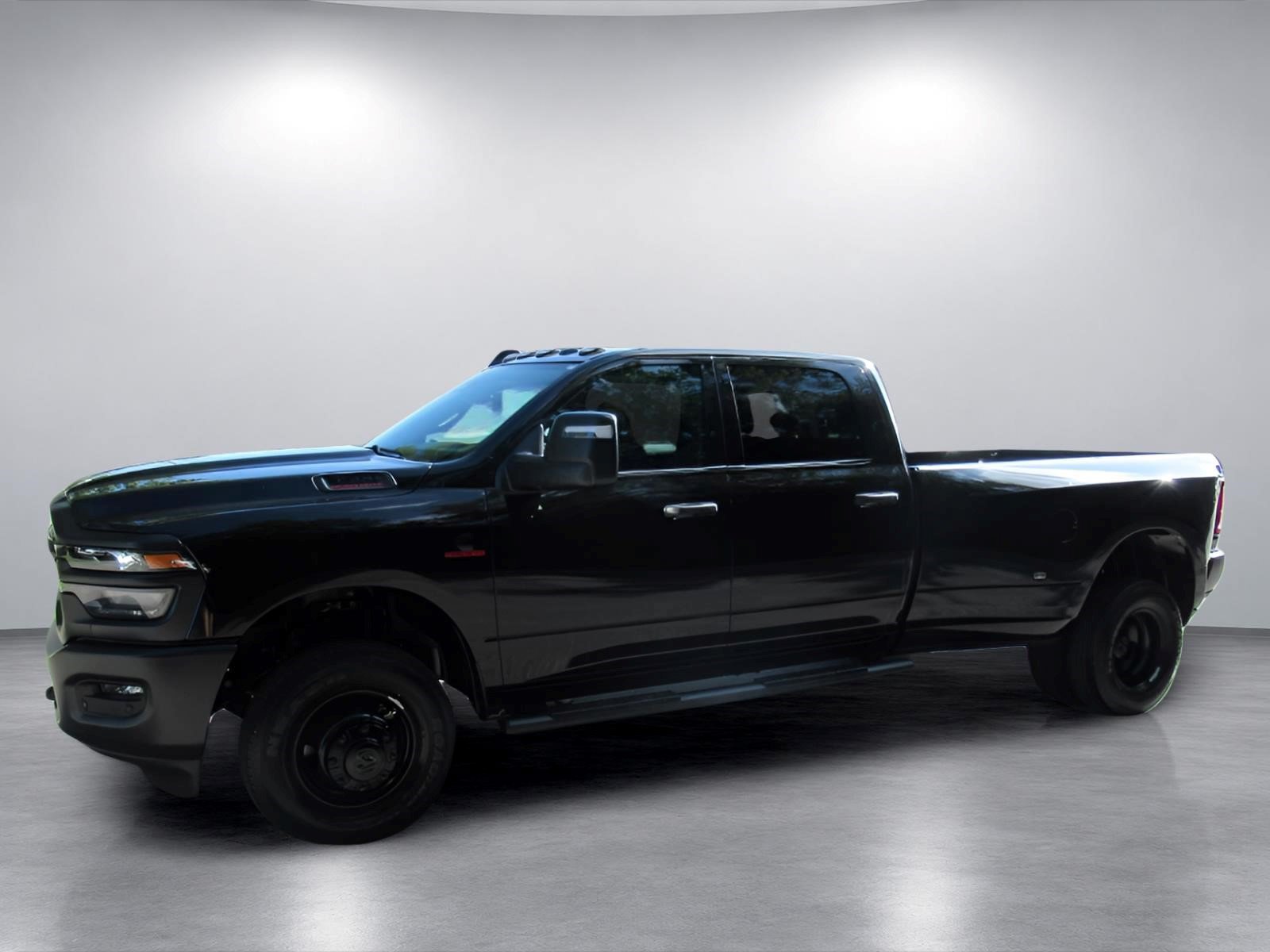 New 2027 RAM 3500 Tradesman AWD/4WD image 4