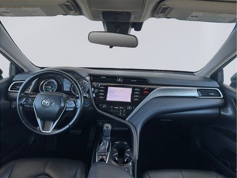 Used 2018 Toyota Camry SE FWD image 22