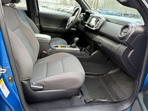 Used 2016 Toyota Tacoma TRD Off-Road w/ Towing Package image 18