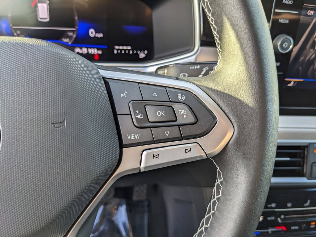 New 2026 Volkswagen Taos SE FWD image 27