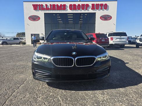 Used 2019 BMW 530i image 2