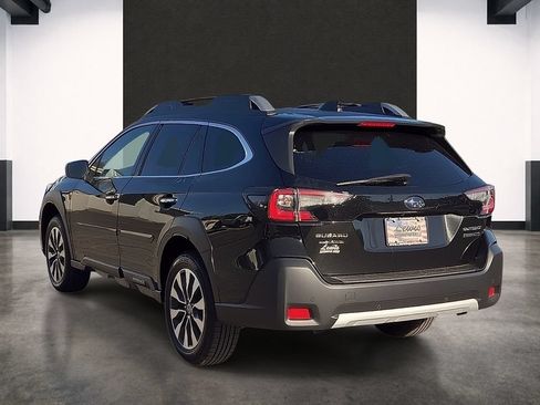 Used 2024 Subaru Outback Touring XT AWD/4WD image 3
