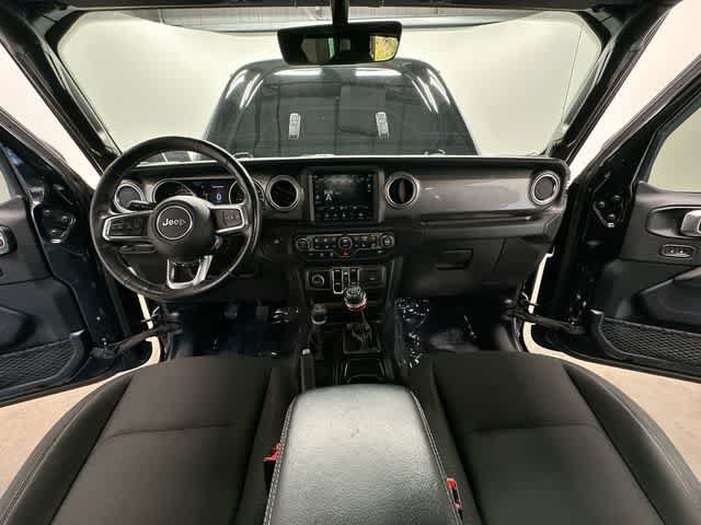 Used 2019 Jeep Wrangler Unlimited Sahara AWD/4WD image 21