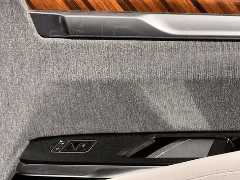 New 2026 Cadillac Escalade ESV Platinum Sport AWD/4WD image 25