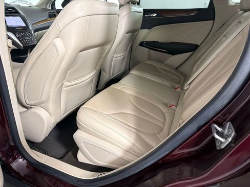 Used 2019 Lincoln MKC Select w/ Select Plus Package image 22