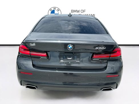 Used 2022 BMW 530i w/ M Sport Package RWD image 6