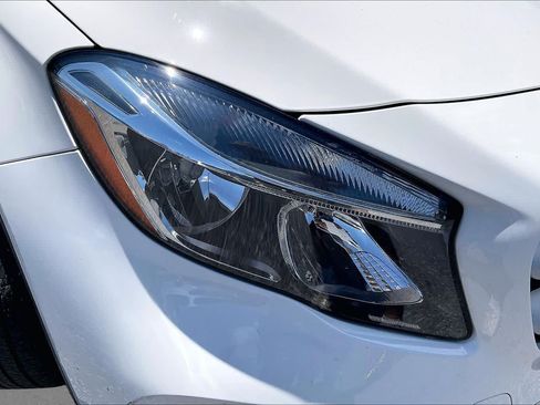 Used 2019 Mercedes-Benz GLA 250 4MATIC image 28
