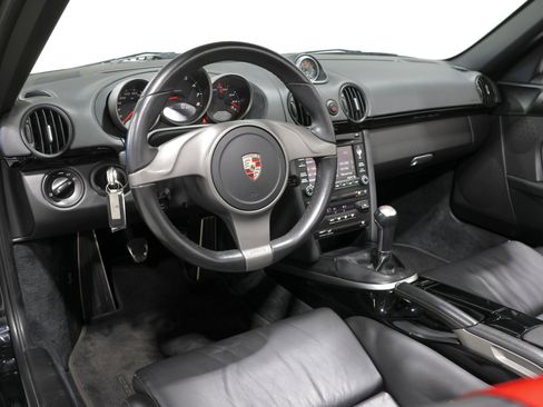 Used 2011 Porsche Boxster Spyder image 2
