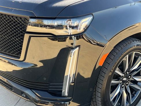 Used 2021 Cadillac Escalade Sport Platinum image 4