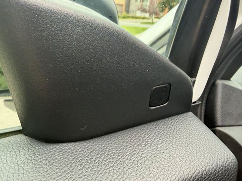 Used 2022 Honda Pilot Sport image 31