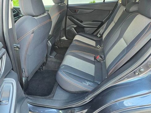 Used 2018 Subaru Crosstrek 2.0i Premium AWD/4WD image 9